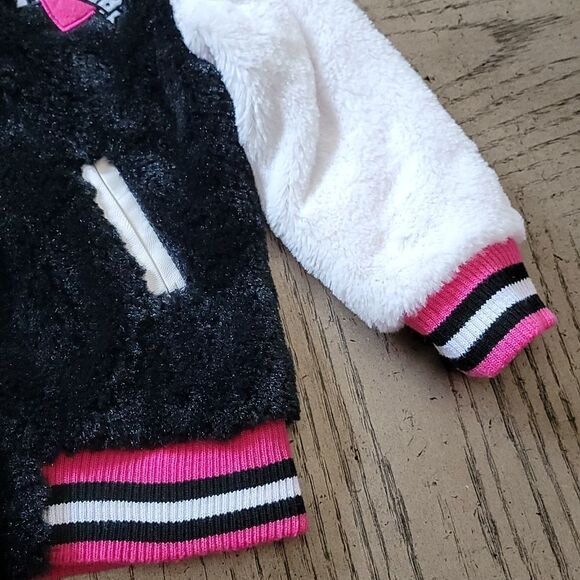 2T Varsity style Betsey Johnson jacket 💖🖤 - Picture 4 of 7